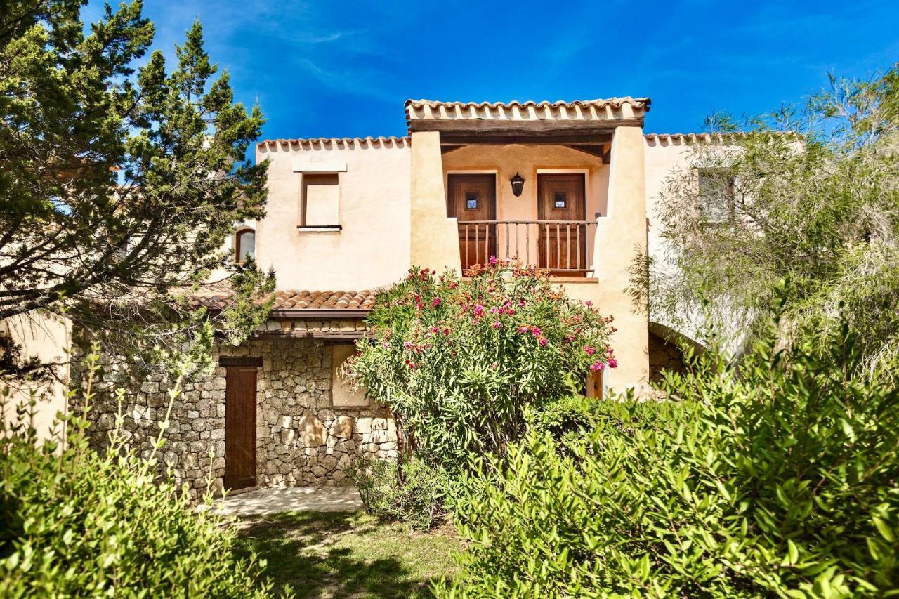Residence Con Piscina A Liscia Di Vacca, 350 Mt Dal Mare, 3 Km Da Porto Cervo 外观 照片