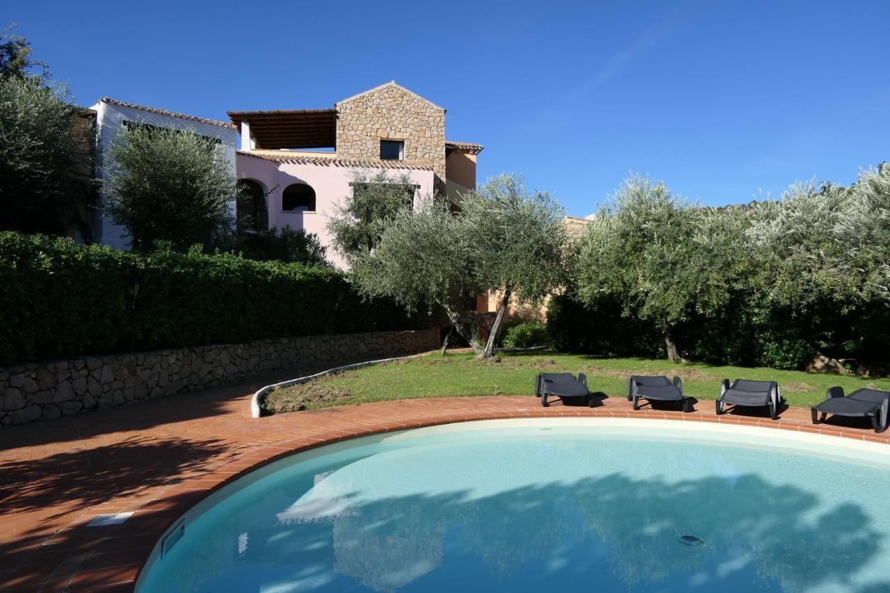 Residence Con Piscina A Liscia Di Vacca, 350 Mt Dal Mare, 3 Km Da Porto Cervo 外观 照片
